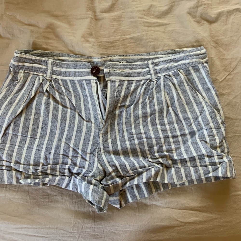 linen shorts